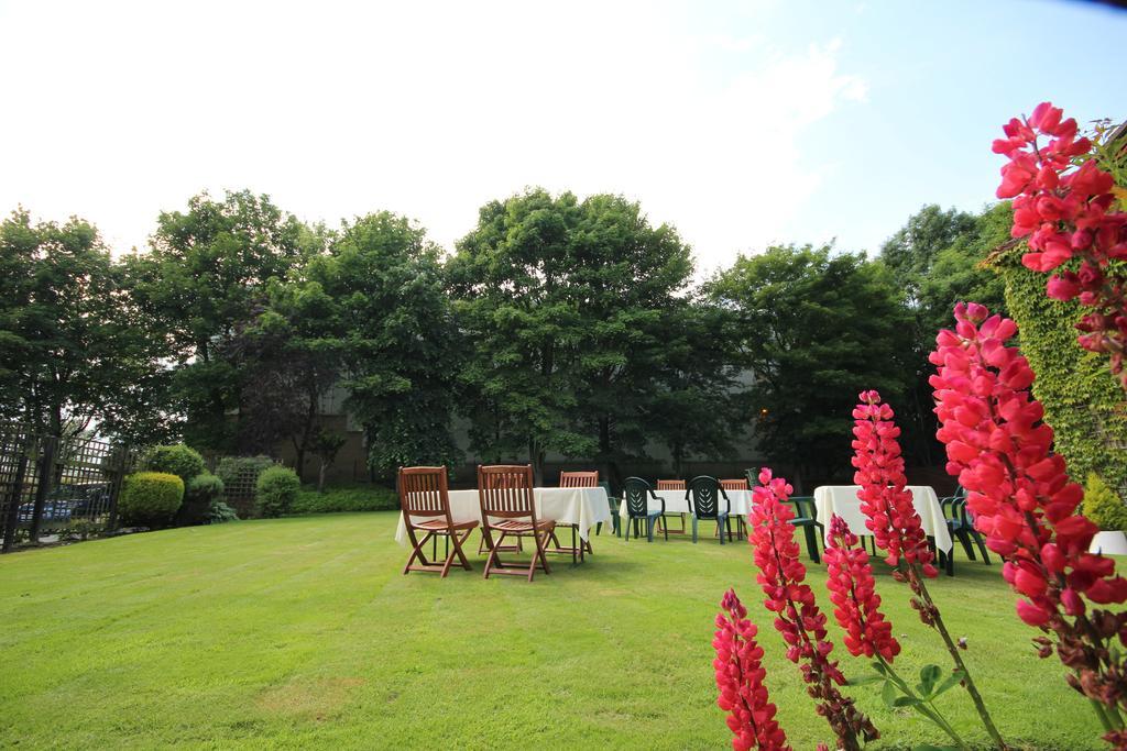 Strathburn Hotel Inverurie By Compass Hospitality ภายนอก รูปภาพ