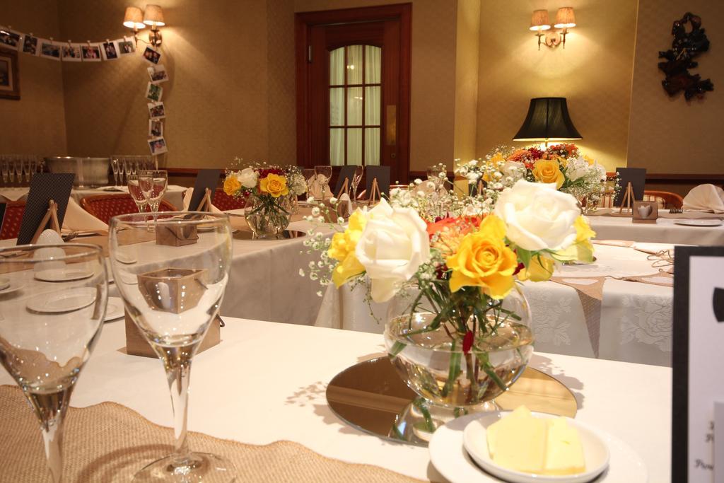 Strathburn Hotel Inverurie By Compass Hospitality ภายนอก รูปภาพ