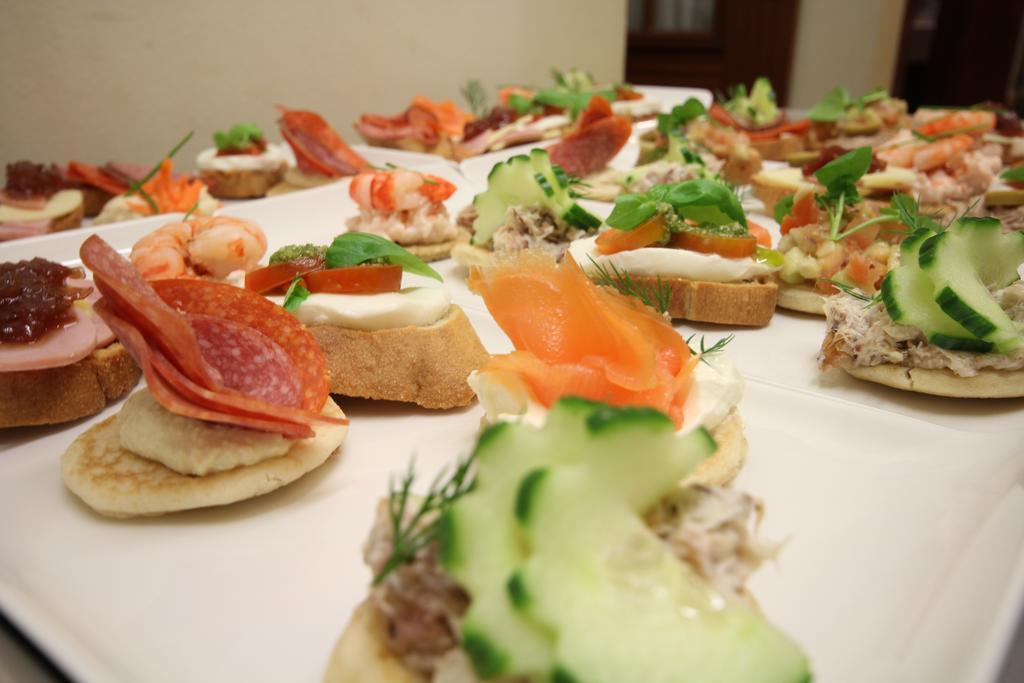 Strathburn Hotel Inverurie By Compass Hospitality ภายนอก รูปภาพ