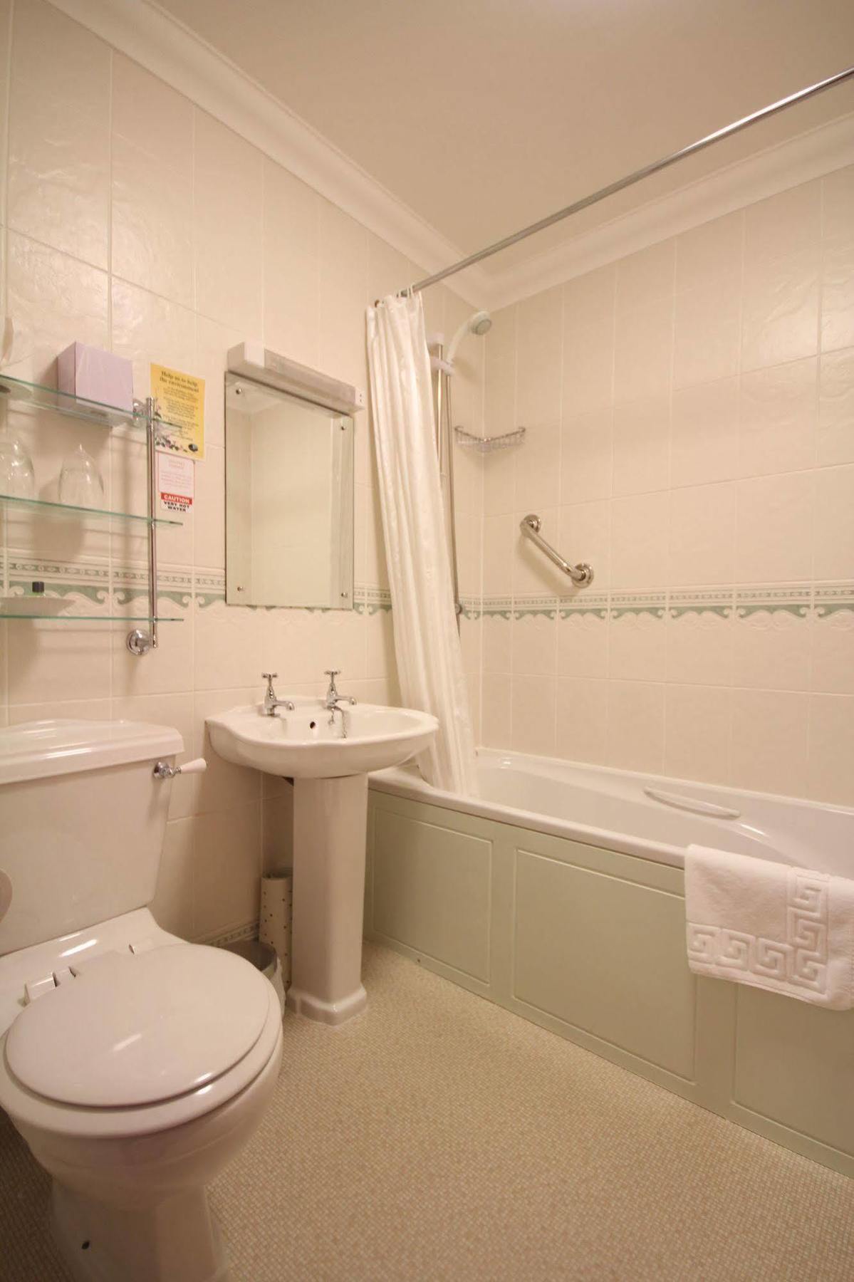 Strathburn Hotel Inverurie By Compass Hospitality ภายนอก รูปภาพ